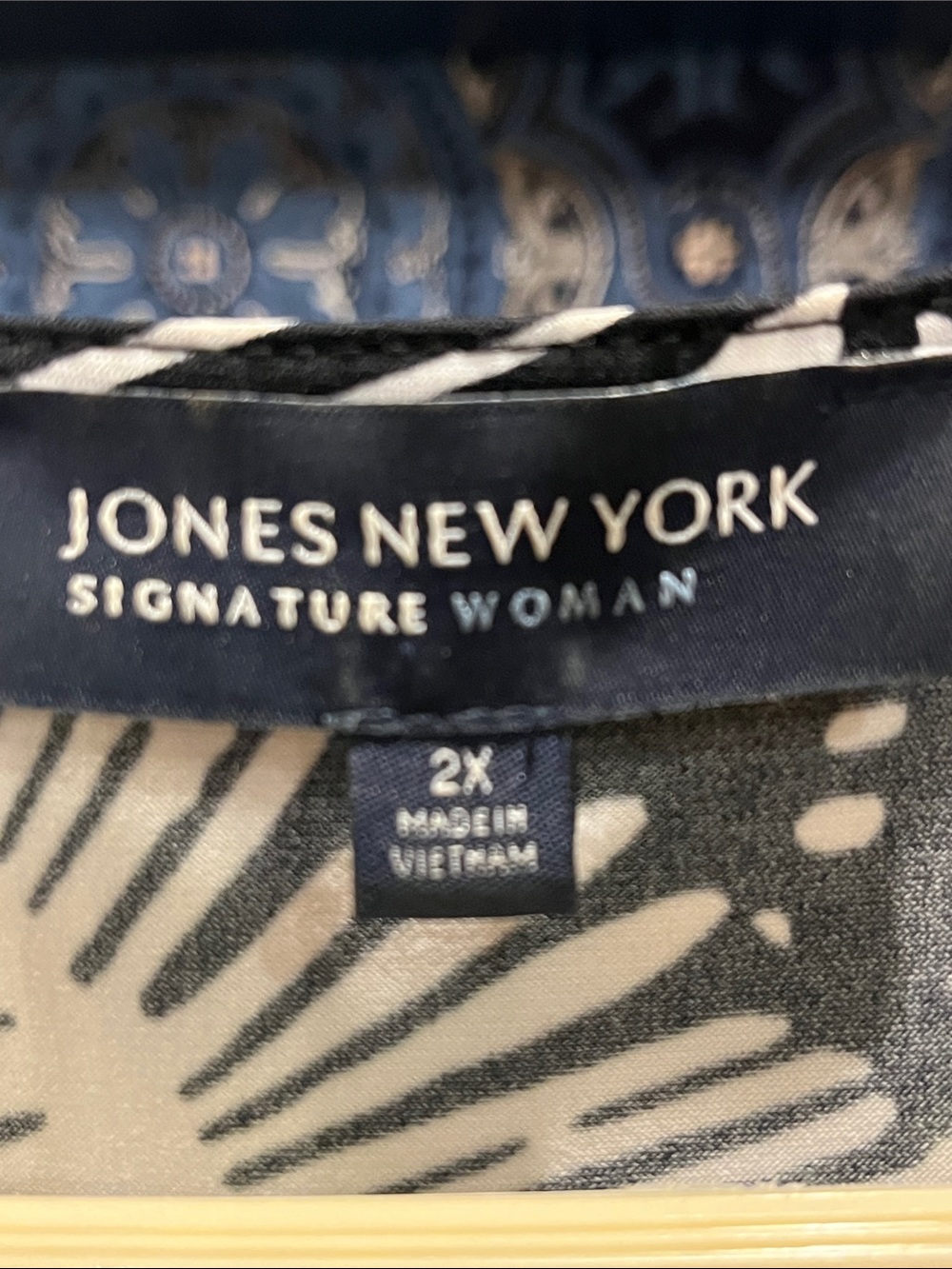 Jones New York Faux Wrap Midi Dress Leaf Print Black White Size 2X - Picture 11 of 12